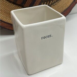 Rae Dunn FOCUS Pen Pencil Plant Holder Catch All 3” x 3” x 4.5”